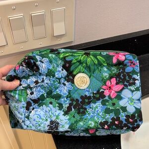 NWT Lilly Pulitzer Green and Blue Floral Cosmetic Bag